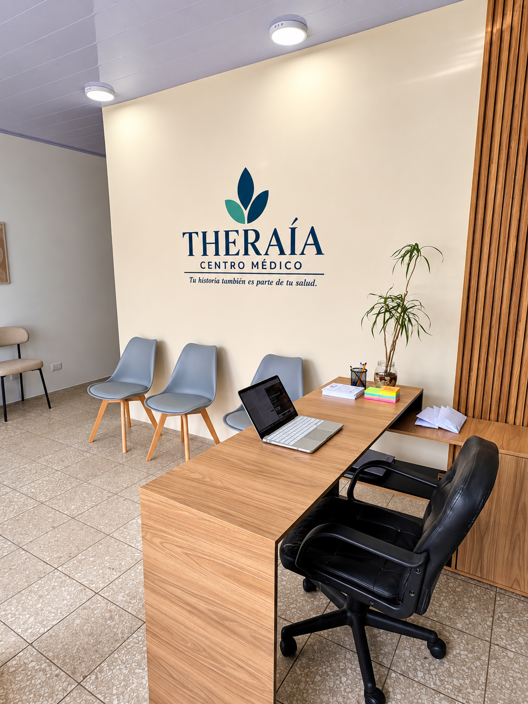 Recepción de THERAÍA Centro Médico